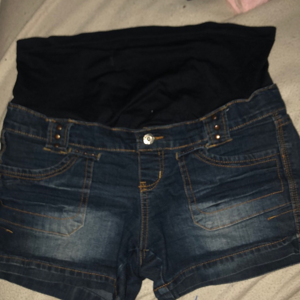 Karent maternity denim shorts